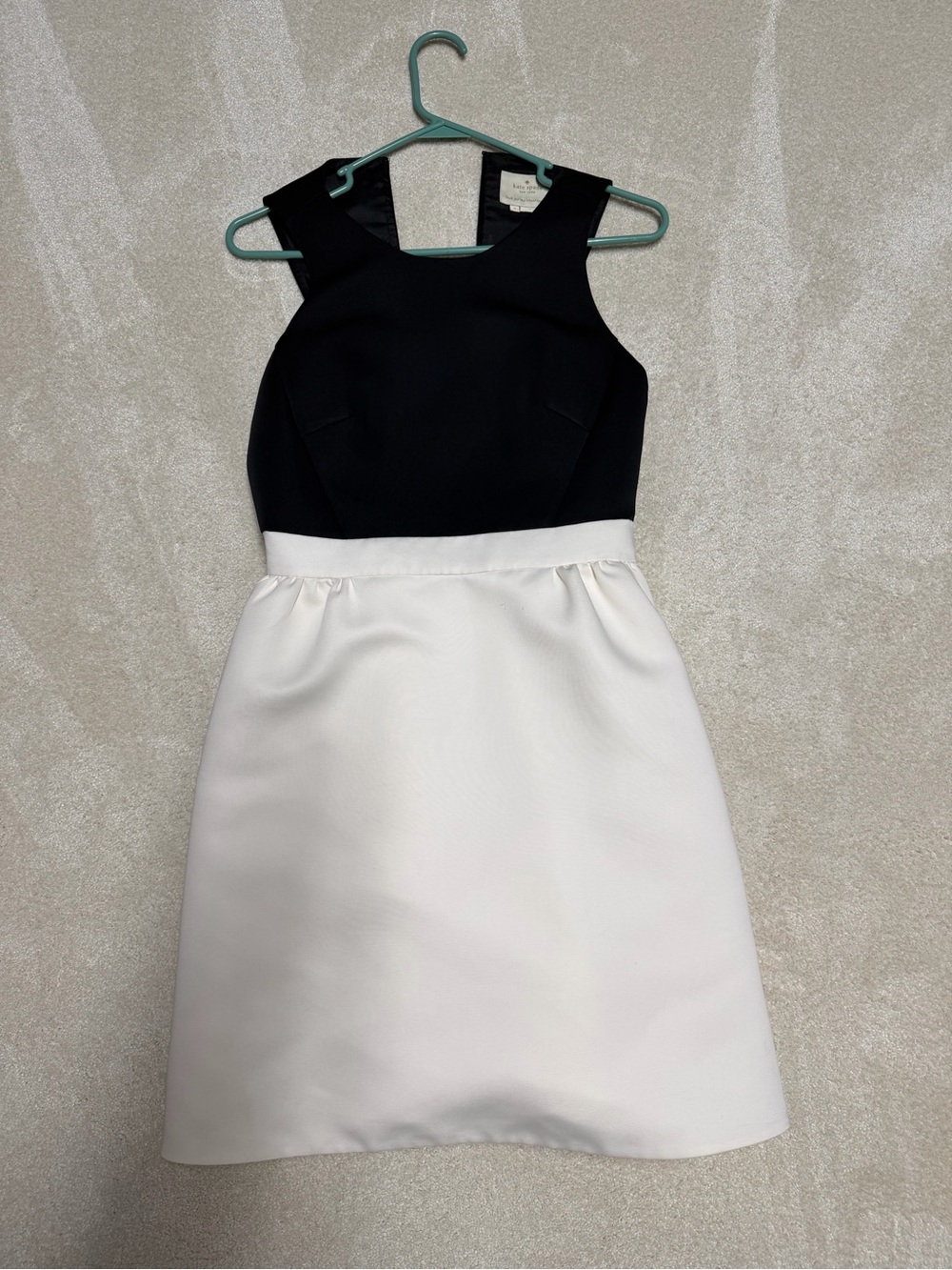 Classic Kate Spade dress with bow detail